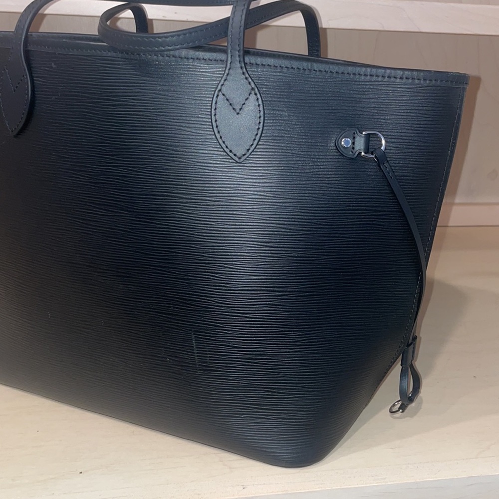 Louis Vuitton Neverfull MM EpiLeather - Picture 8 of 9
